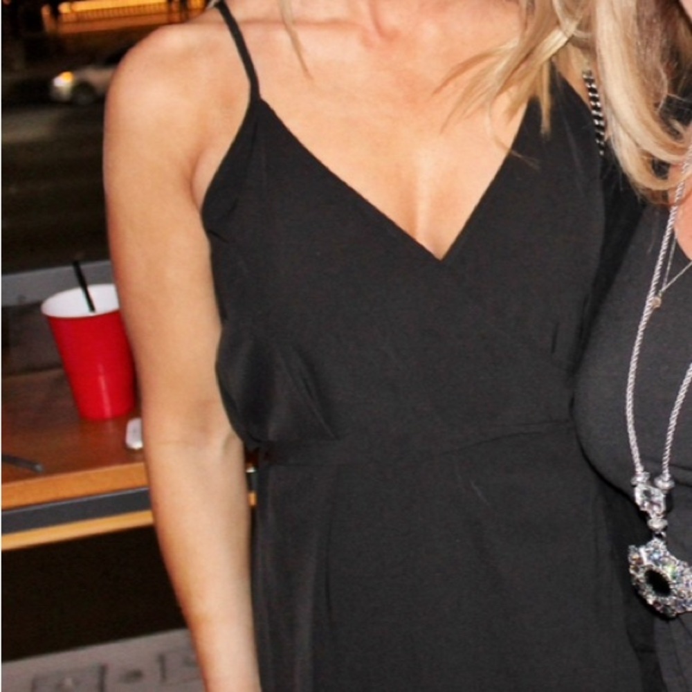 Daily Look | wrap dress - Picture 3 of 4